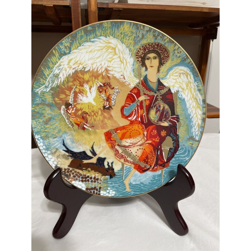 Anna Peranna "Michael" Plate is numbered 125/5000